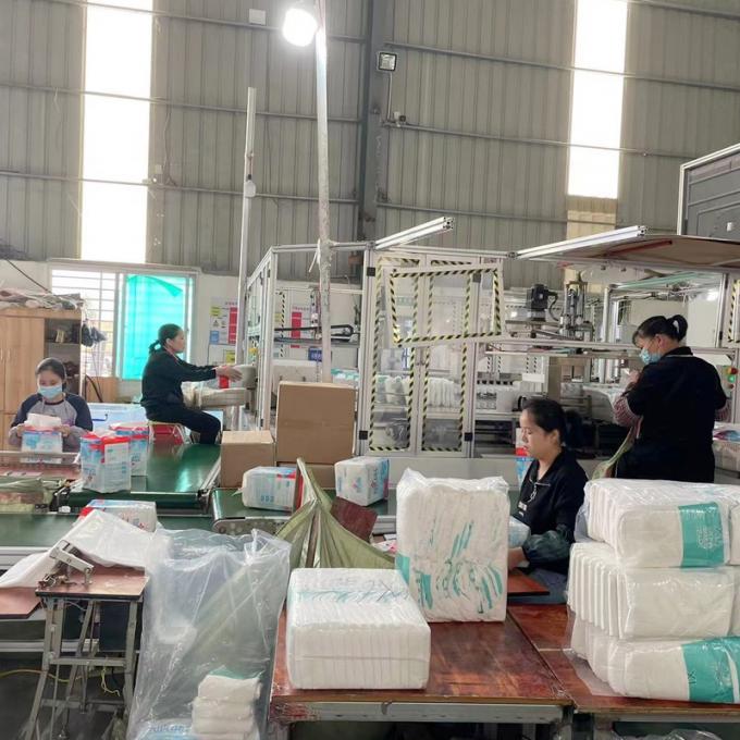 Hypoallergenic Diaper Pant Nappy Disposable Adult Diaper Size L-XXXL 1