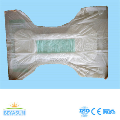 Soft Breathable Adult Disposable Diapers Non Woven Fabric PE Backsheet